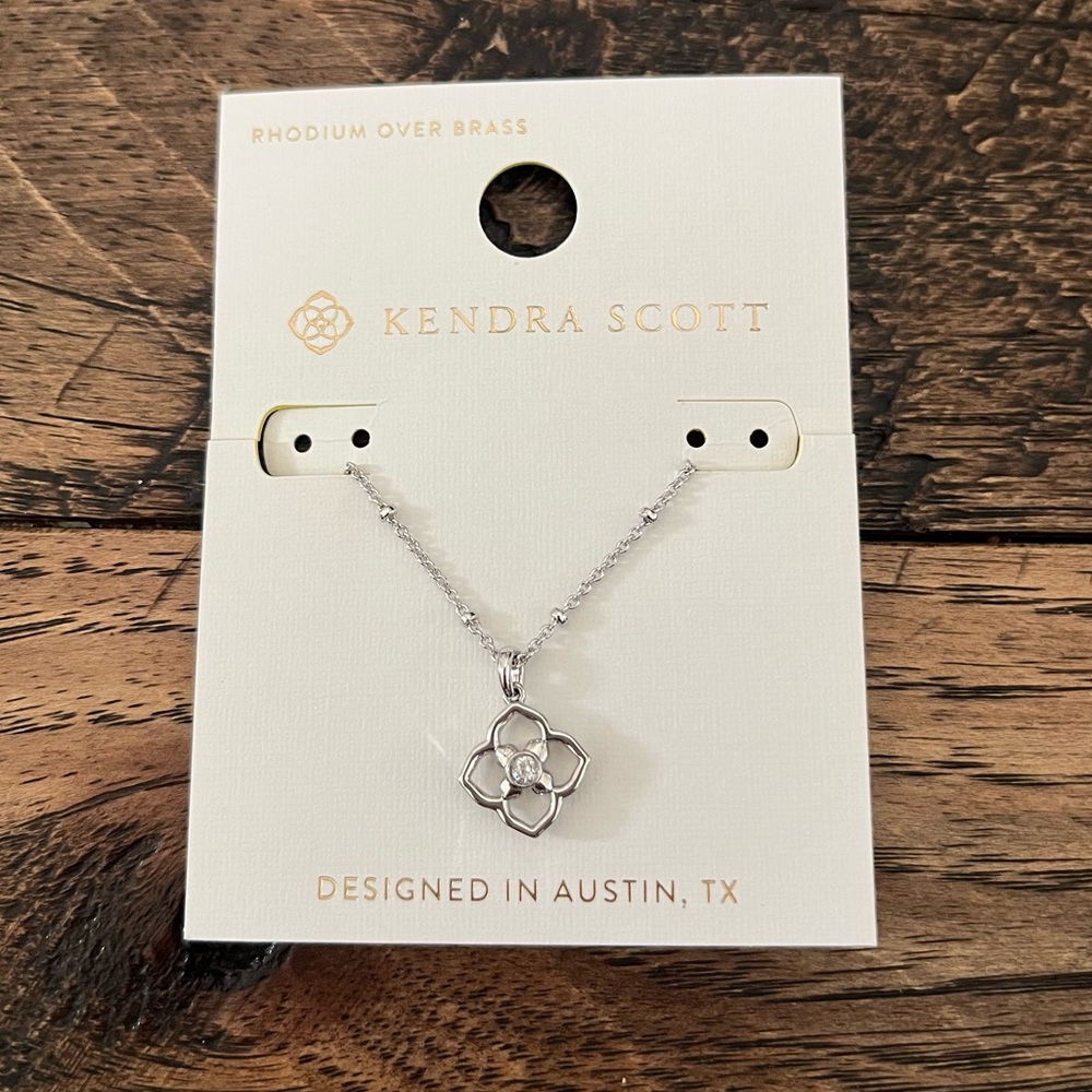 Kendra Scott Iris Rhodium Over Brass
Pendant Necklace - Silver